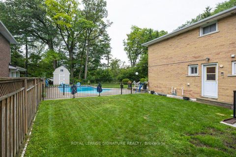 Photo 2 at 40 Holmcrest Trail, Centennial Scarborough, Toronto