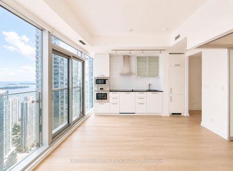 Photo 10 at 5101 - 12 York Street, Waterfront Communities C1, Toronto