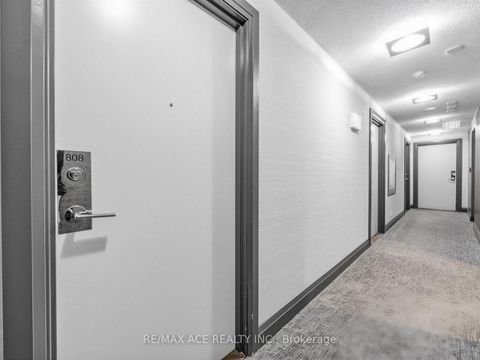Photo 1 at 808 - 25 Town Centre Court, Bendale, Toronto