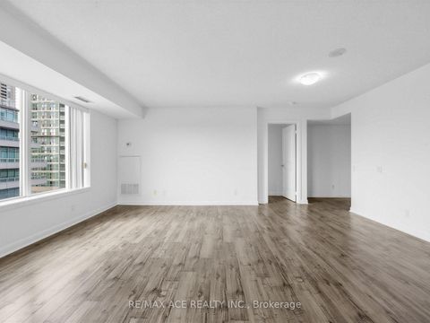 Photo 15 at 808 - 25 Town Centre Court, Bendale, Toronto