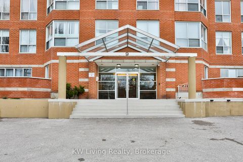 Photo 1 at 101 - 9 Chalmers Road, Doncrest, Richmond Hill