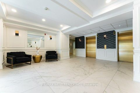 Photo 3 at PH 413 - 4620 Highway 7 Avenue, East Woodbridge, Vaughan