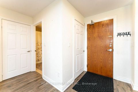 Photo 8 at PH 413 - 4620 Highway 7 Avenue, East Woodbridge, Vaughan