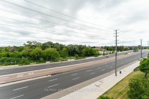 Photo 17 at PH 413 - 4620 Highway 7 Avenue, East Woodbridge, Vaughan