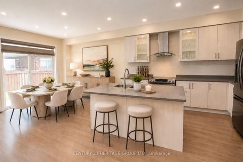 Photo 3 at 83 Kingknoll Crescent, Keswick South, Georgina
