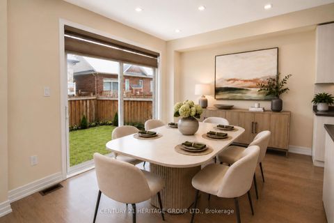 Photo 4 at 83 Kingknoll Crescent, Keswick South, Georgina