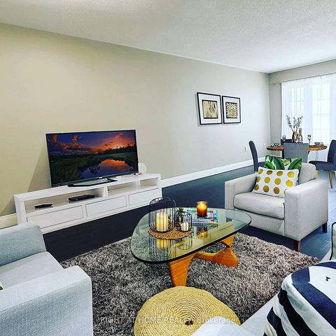 Photo 1 at 162 Hanmer Street E, East Bayfield, Barrie