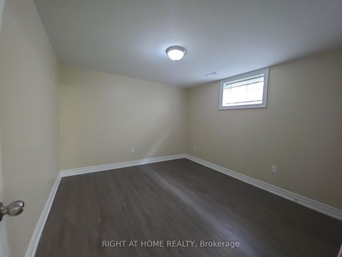 Photo 12 at 162 Hanmer Street E, East Bayfield, Barrie
