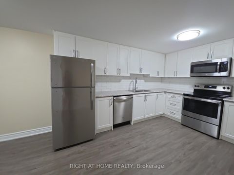 Photo 13 at 162 Hanmer Street E, East Bayfield, Barrie