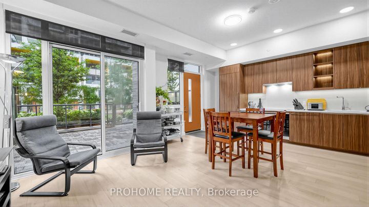 Photo 6 at 111 - 27 McMahon Drive, Bayview Village, Toronto