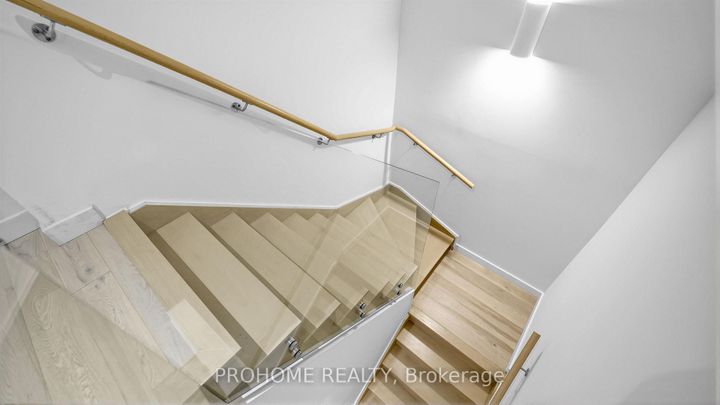 Photo 16 at 111 - 27 McMahon Drive, Bayview Village, Toronto