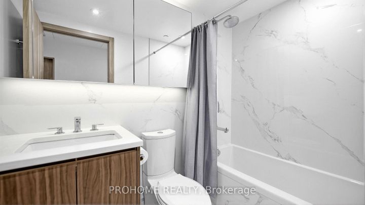 Photo 29 at 111 - 27 McMahon Drive, Bayview Village, Toronto