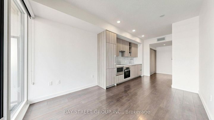 Photo 7 at 2515 - 95 McMahon Drive, Bayview Village, Toronto