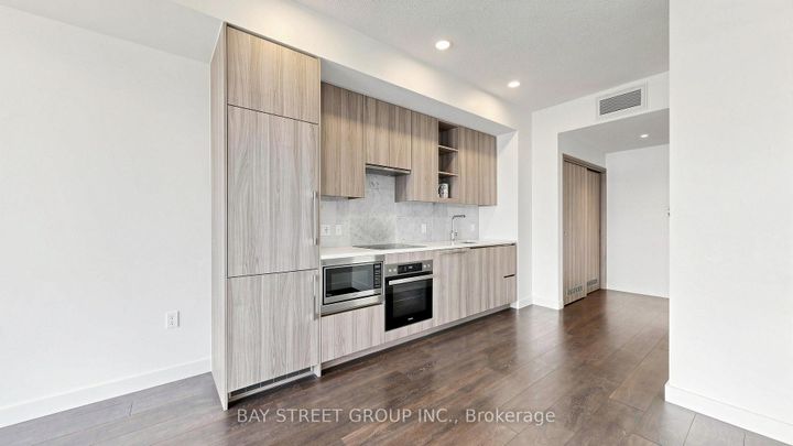 Photo 21 at 2515 - 95 McMahon Drive, Bayview Village, Toronto