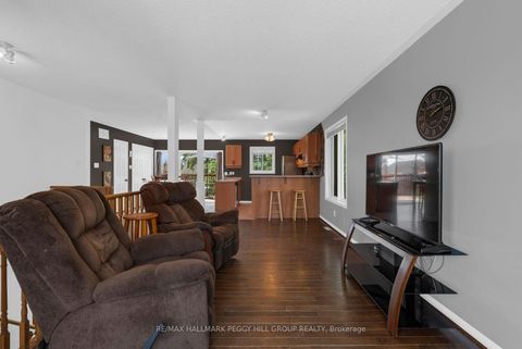 Photo 3 at 42 Kell Place, Bayshore, Barrie
