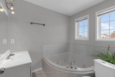 Photo 7 at 42 Kell Place, Bayshore, Barrie