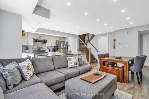 Photo 8 at 61 - 2315 Sheppard Avenue W, Pelmo Park W5, Toronto