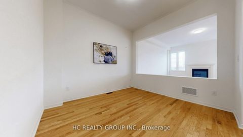 Photo 8 at 156 Hartney Drive, Rural Richmond Hill, Richmond Hill