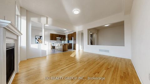 Photo 11 at 156 Hartney Drive, Rural Richmond Hill, Richmond Hill
