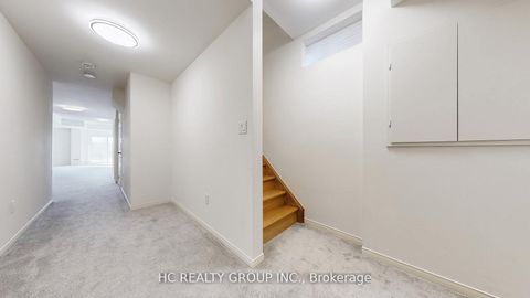 Photo 30 at 156 Hartney Drive, Rural Richmond Hill, Richmond Hill