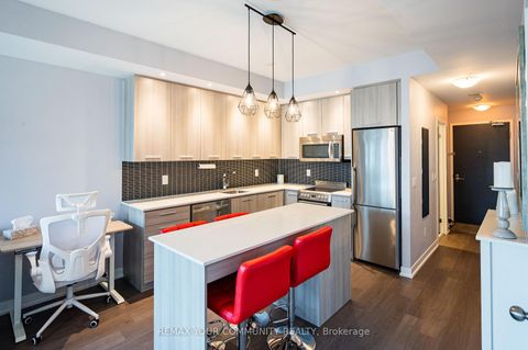 Photo 2 at 1412 - 105 George Street, Moss Park, Toronto