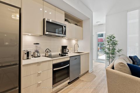 Photo 8 at 103 - 60 Princess Street, Waterfront Communities C8, Toronto