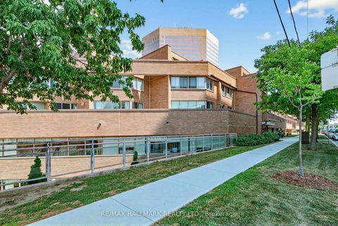 Photo 0 at 102 - 3 Duplex Avenue, Newtonbrook West, Toronto