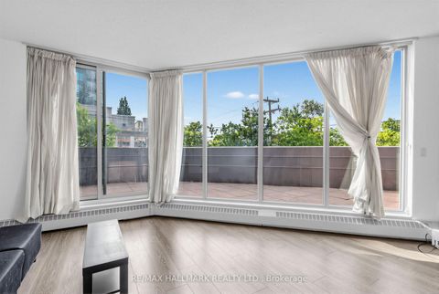 Photo 12 at 102 - 3 Duplex Avenue, Newtonbrook West, Toronto