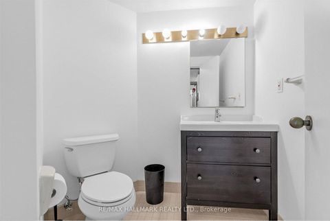 Photo 17 at 102 - 3 Duplex Avenue, Newtonbrook West, Toronto