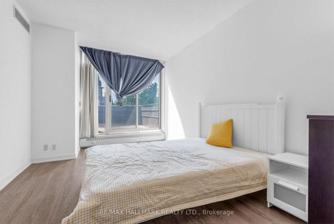 Photo 18 at 102 - 3 Duplex Avenue, Newtonbrook West, Toronto