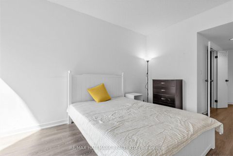 Photo 19 at 102 - 3 Duplex Avenue, Newtonbrook West, Toronto
