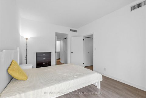 Photo 20 at 102 - 3 Duplex Avenue, Newtonbrook West, Toronto