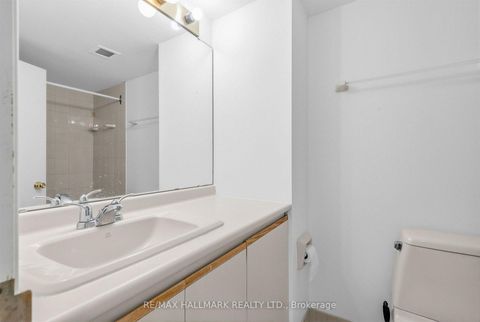 Photo 22 at 102 - 3 Duplex Avenue, Newtonbrook West, Toronto