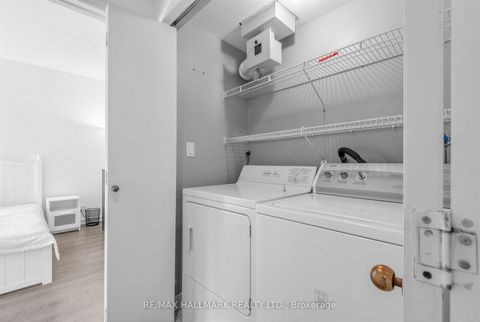 Photo 23 at 102 - 3 Duplex Avenue, Newtonbrook West, Toronto