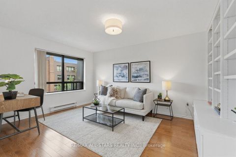 Photo 4 at 418 - 255 The Donway W, Don Mills, Toronto