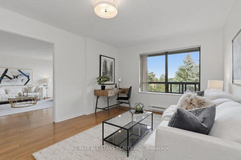 Photo 6 at 418 - 255 The Donway W, Don Mills, Toronto