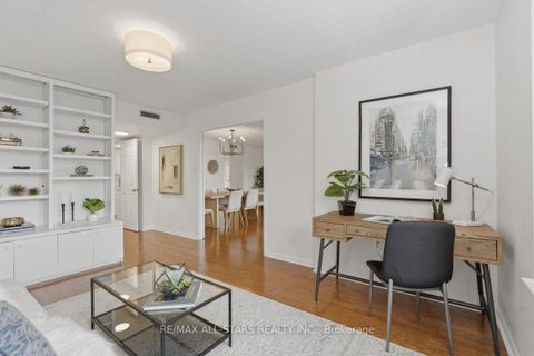 Photo 9 at 418 - 255 The Donway W, Don Mills, Toronto