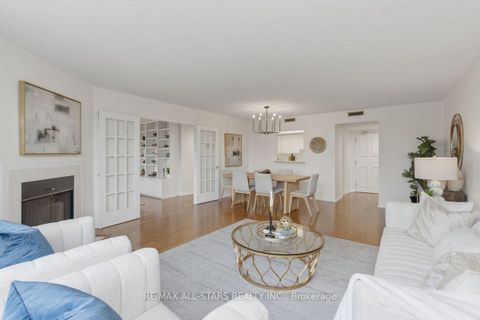 Photo 13 at 418 - 255 The Donway W, Don Mills, Toronto
