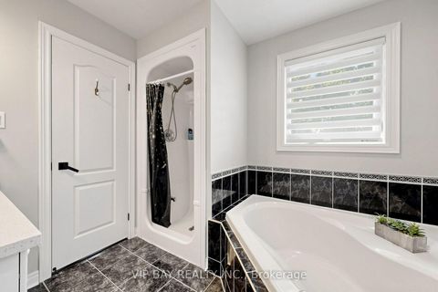 Photo 24 at 77 Amberview Drive, Keswick South, Georgina