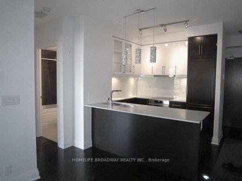 Photo 1 at 401 - 21 Clairtrell Road, Willowdale East, Toronto