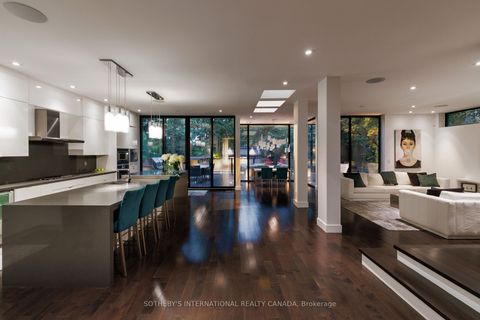 Photo 12 at 5 Hartfield Road, Humber Valley, Toronto