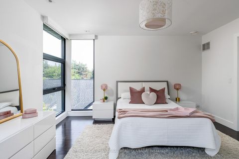 Photo 32 at 5 Hartfield Road, Humber Valley, Toronto