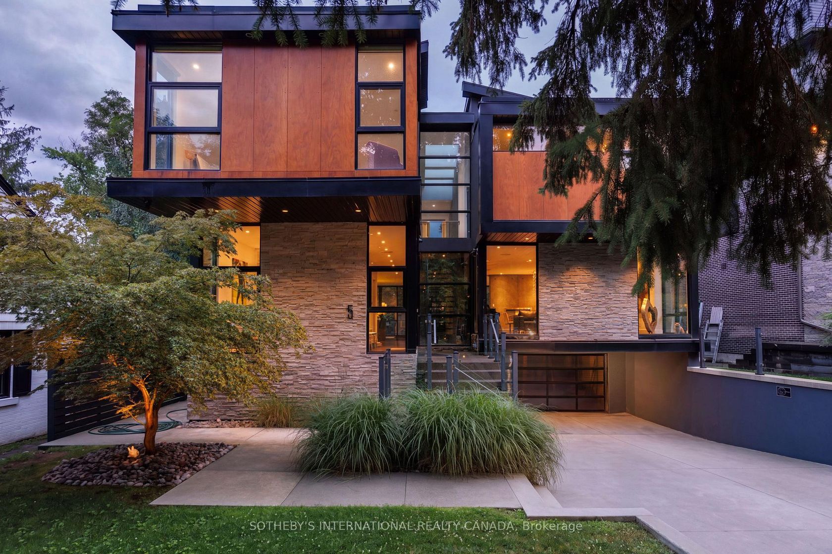 5 Hartfield Road, Humber Valley, Toronto photo 5