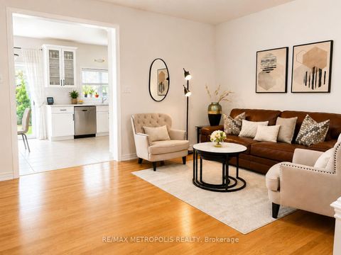 Photo 4 at 58 Lady Loretta Lane, Patterson, Vaughan