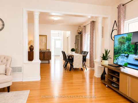 Photo 15 at 58 Lady Loretta Lane, Patterson, Vaughan