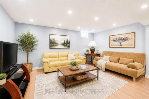 Photo 33 at 58 Lady Loretta Lane, Patterson, Vaughan