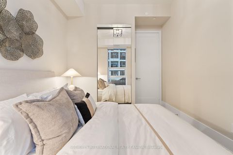 Photo 16 at 1013 - 115 Denison Avenue, Chinatown, Toronto