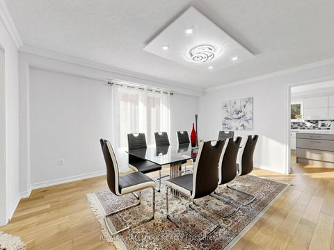 Photo 7 at 54 Stave Crescent, Westbrook, Richmond Hill