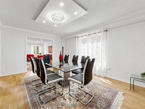 Photo 8 at 54 Stave Crescent, Westbrook, Richmond Hill