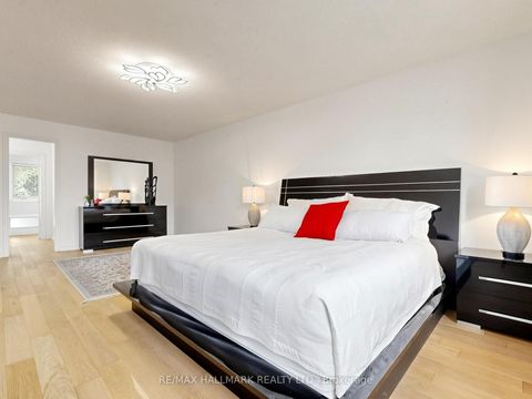 Photo 24 at 54 Stave Crescent, Westbrook, Richmond Hill